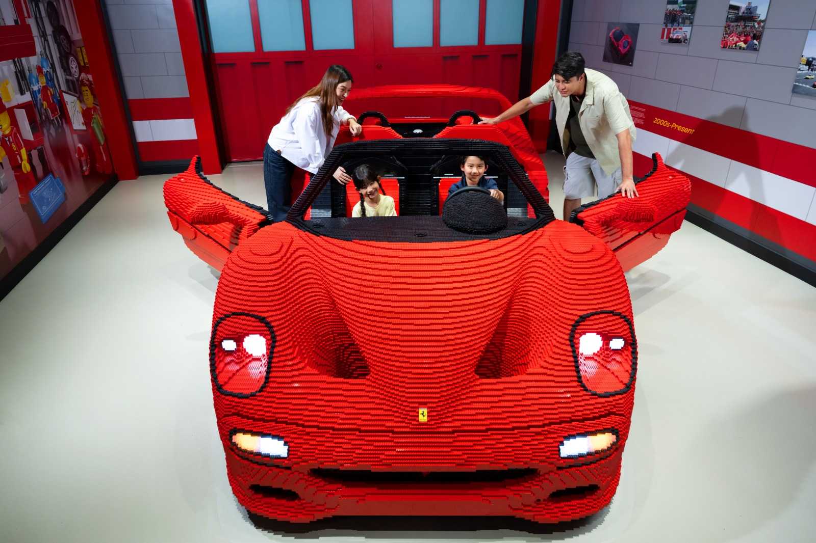 legoland Ferrari Build & Race